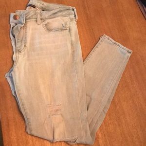 American Eagle Distressed Light Wash Jeans
